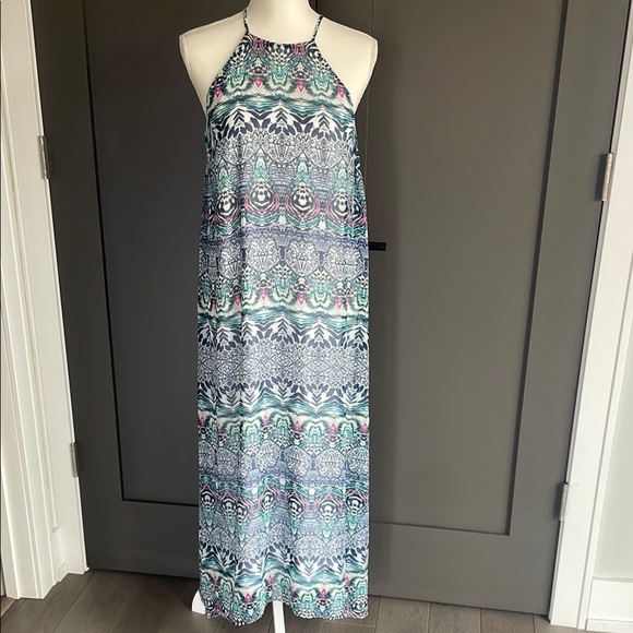 Donna Morgan Patterned Halter Maxi Dress - Picture 1 of 8